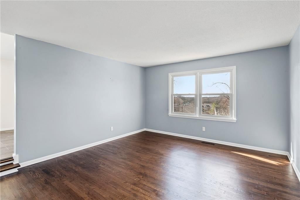 602 SW Murray Road — photo 8