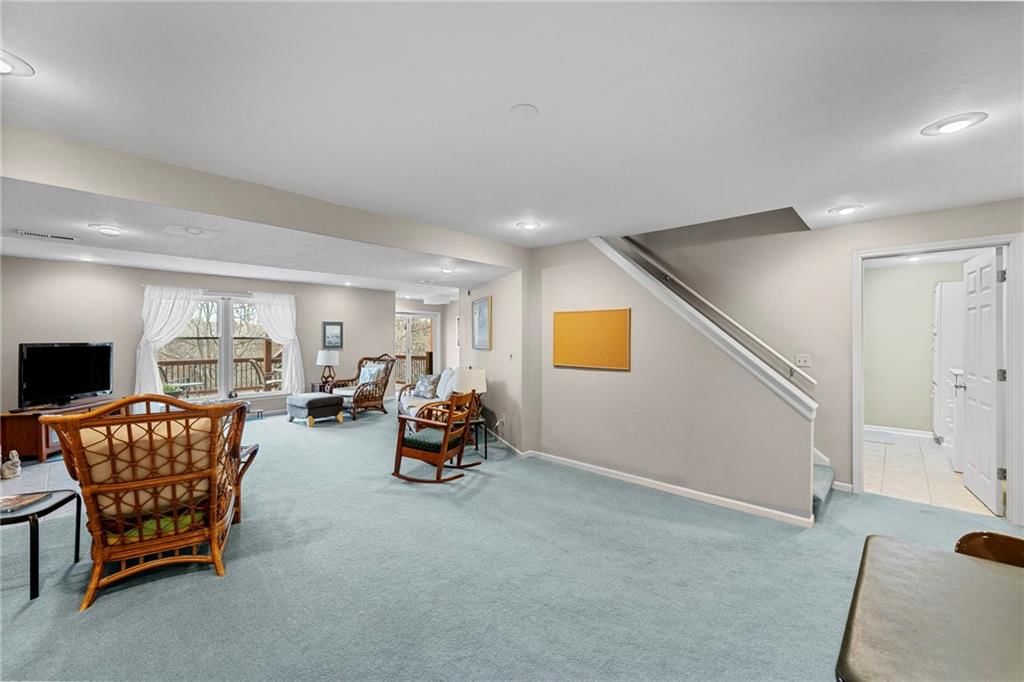 7729 ACUFF Lane — photo 43