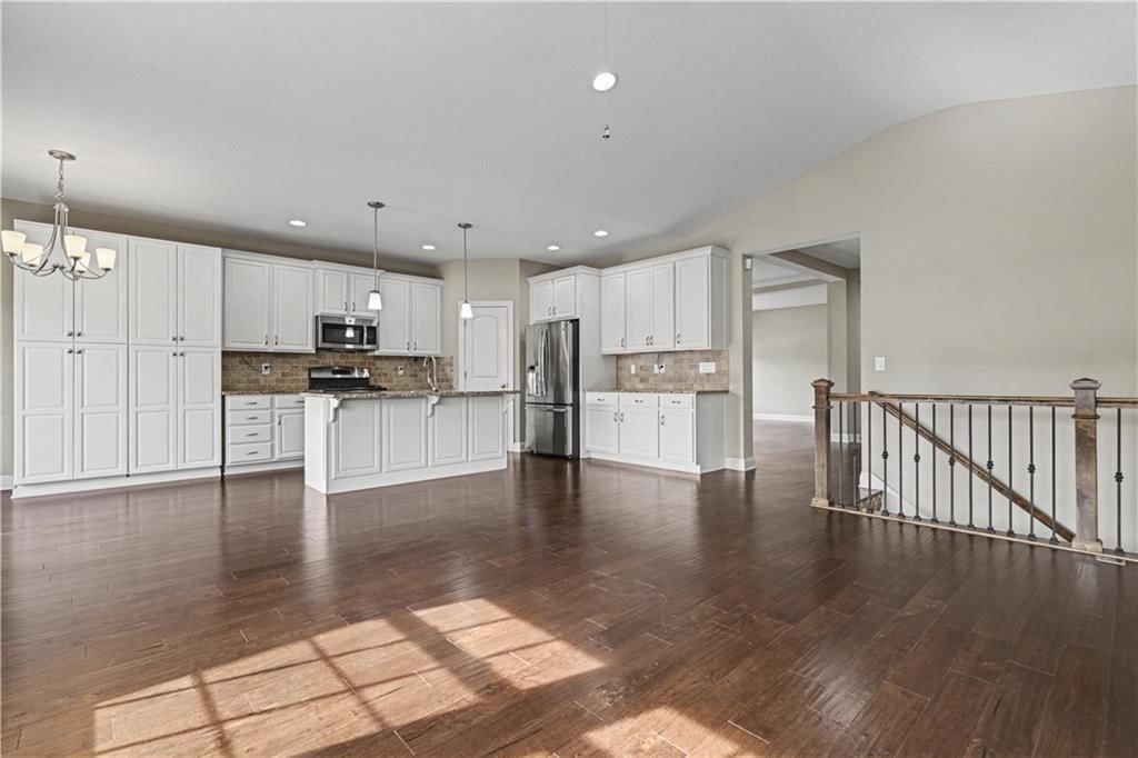 23613 W 91st Terrace — photo 11
