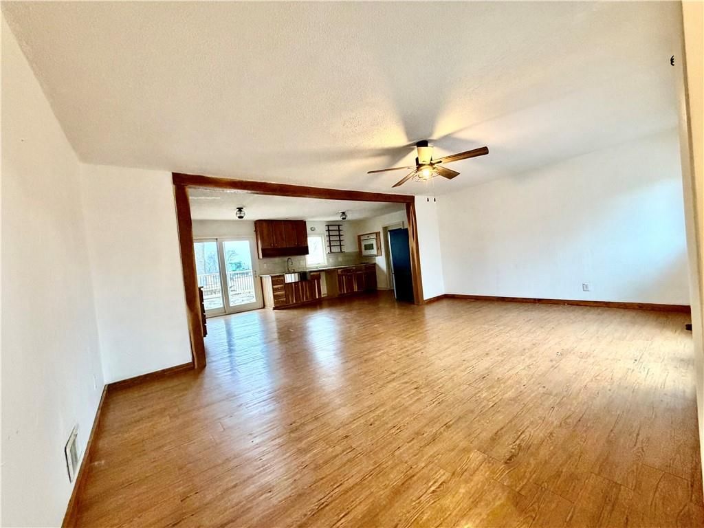 299 S Lynn Street — photo 3