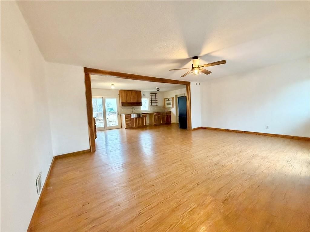 299 S Lynn Street — photo 4