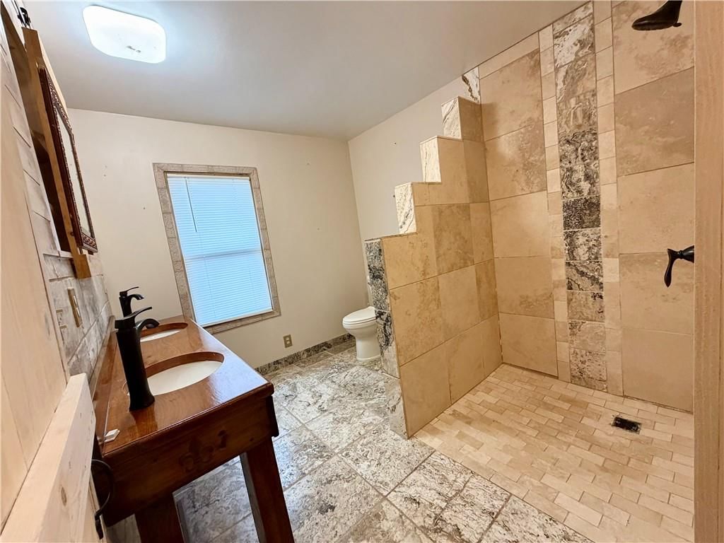 299 S Lynn Street — photo 13