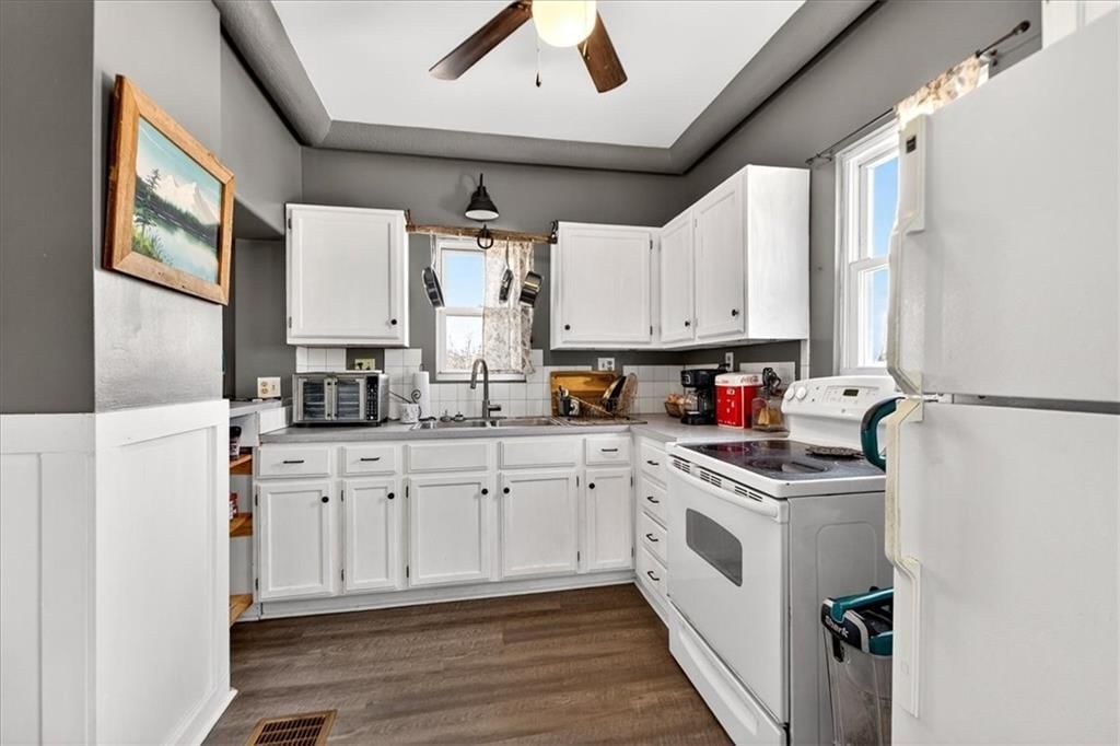 2108 Madison Street — photo 9