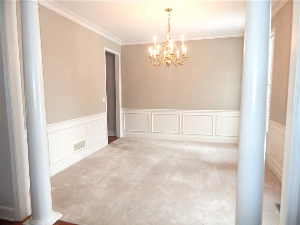 653 BUTTERNUT Court — photo 3