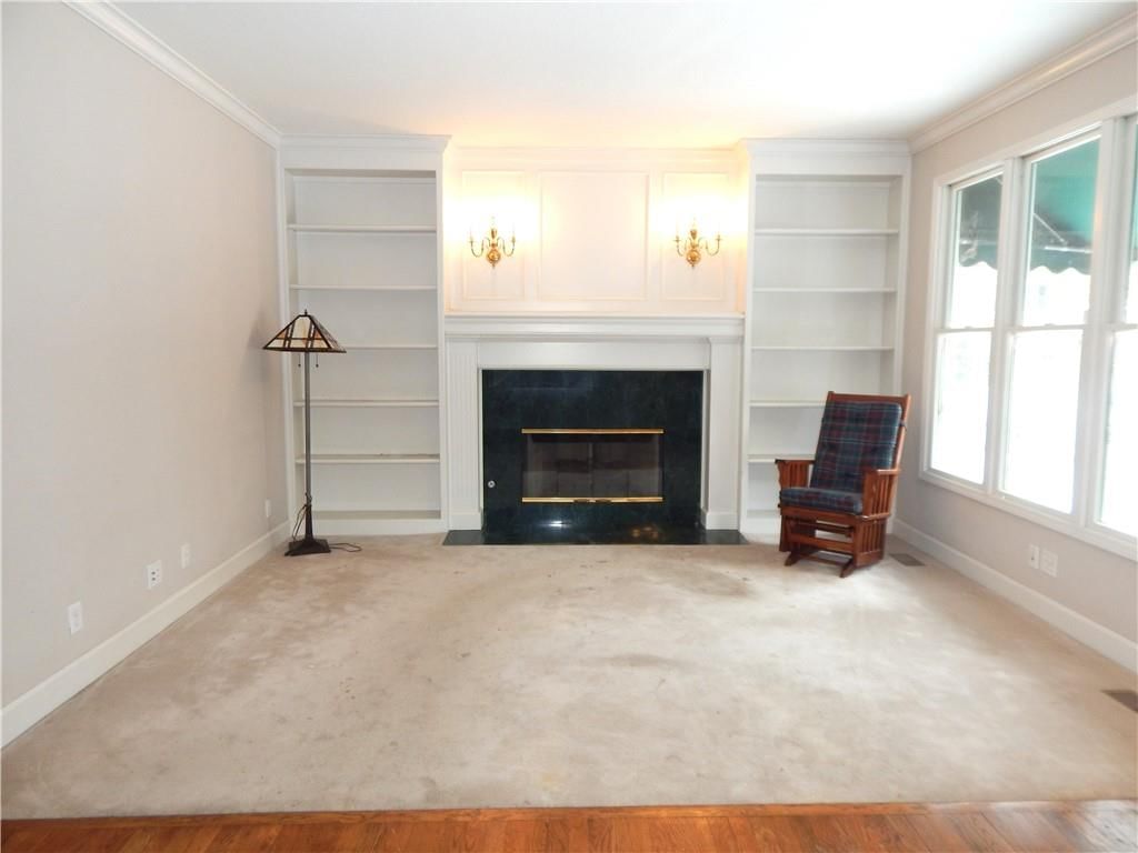653 BUTTERNUT Court — photo 10
