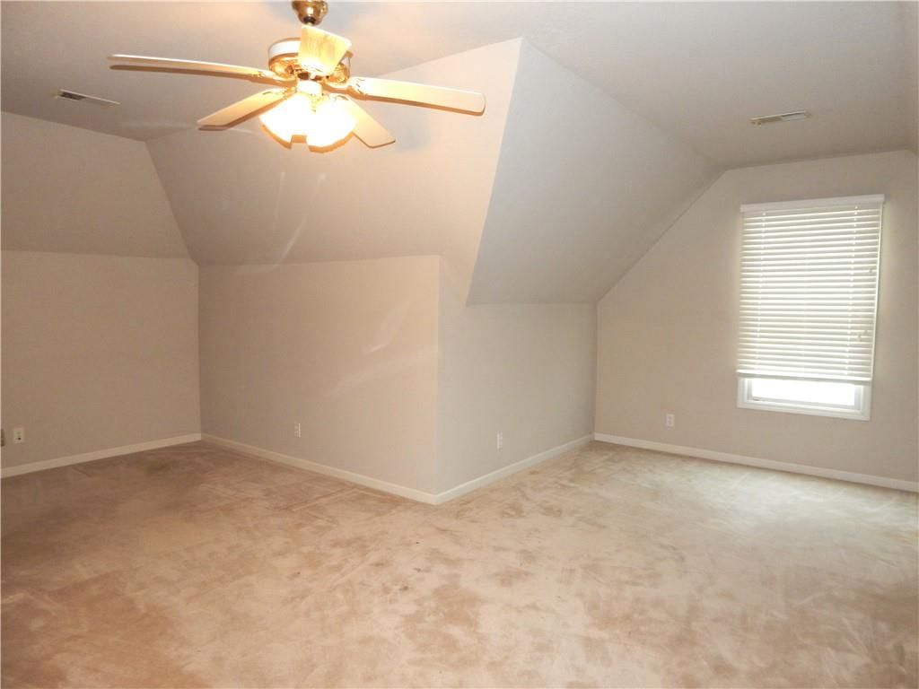 653 BUTTERNUT Court — photo 23