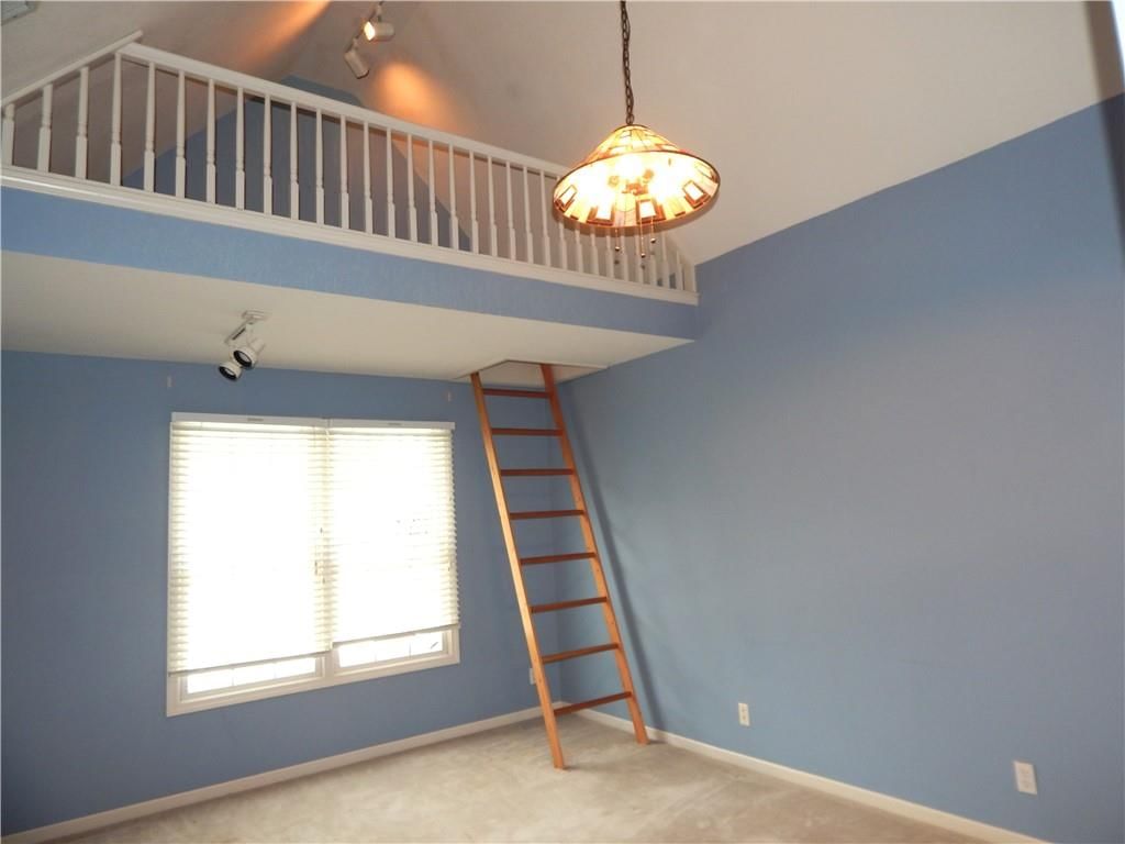 653 BUTTERNUT Court — photo 26