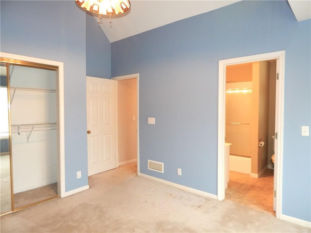653 BUTTERNUT Court — photo 28