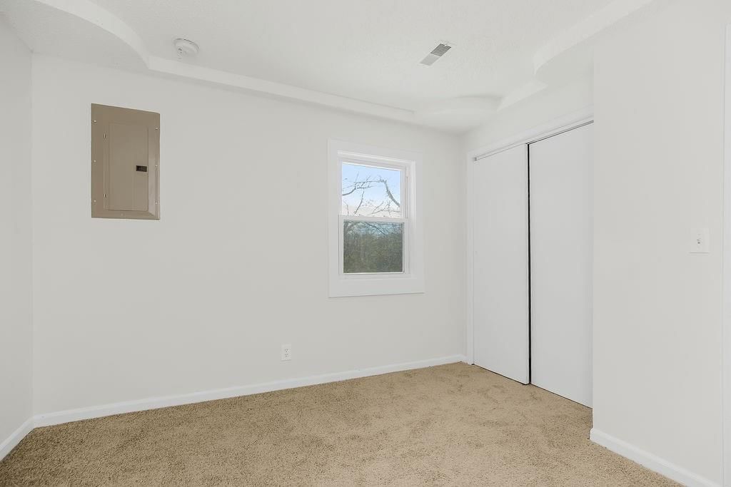 2915 E 77th Terrace — photo 14