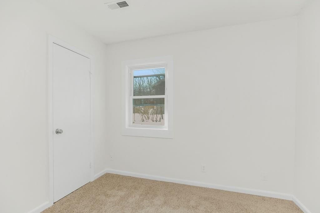 2915 E 77th Terrace — photo 16
