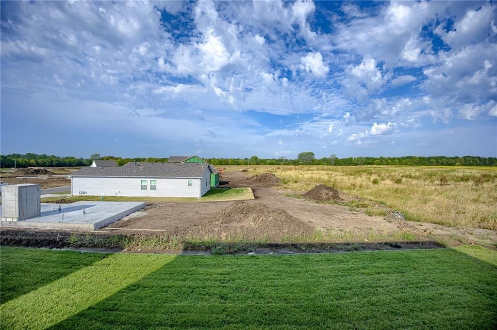 18370 W 205th Street — photo 35