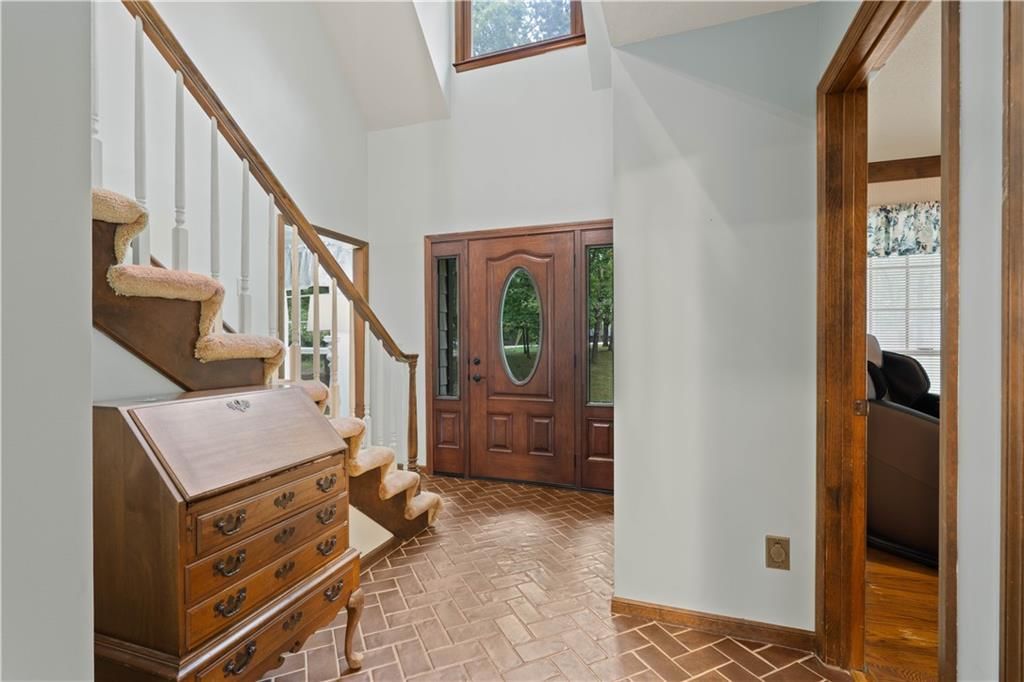 7447 Black Oak Circle — photo 4