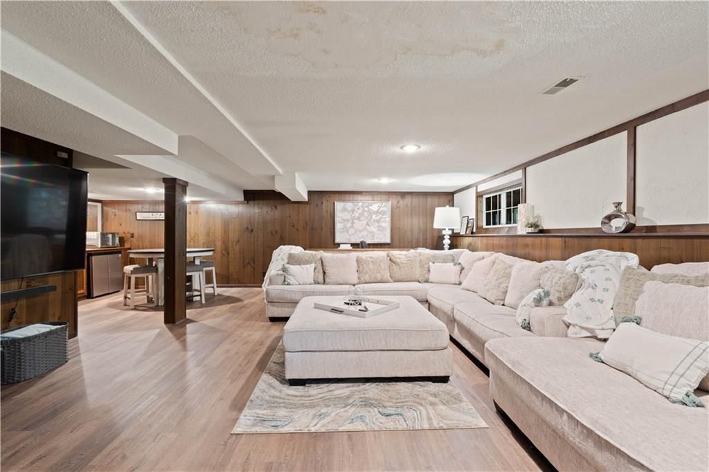7447 Black Oak Circle — photo 15