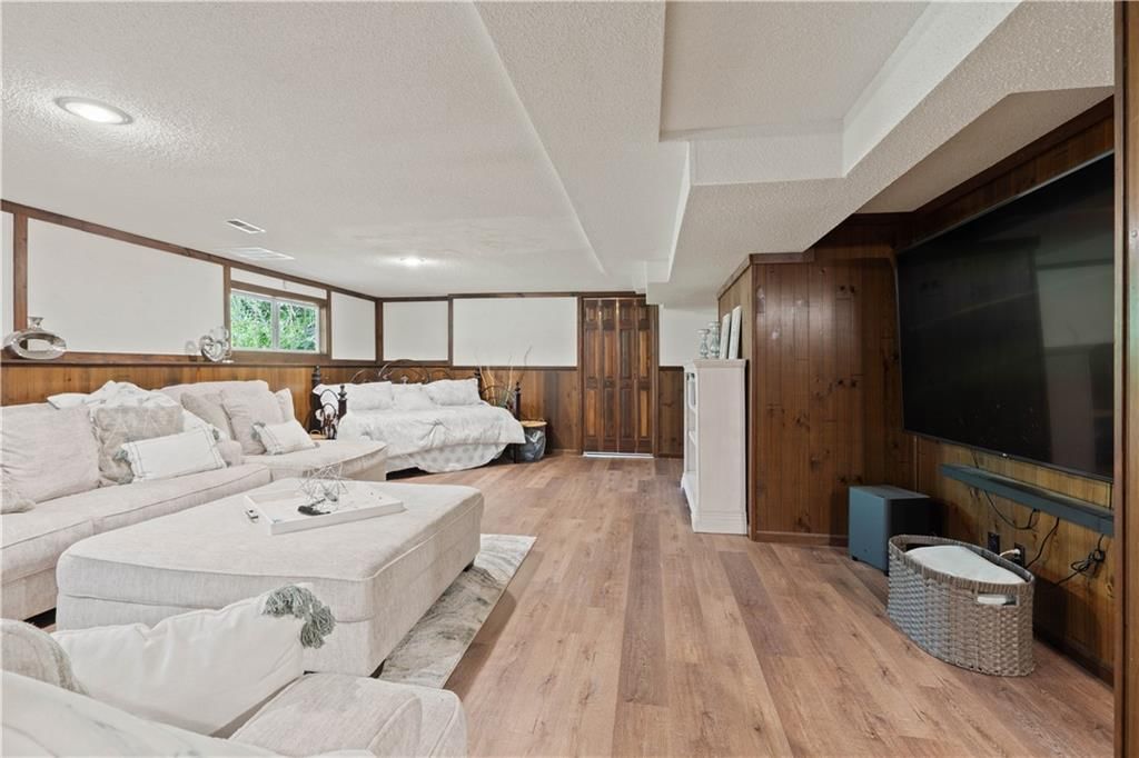 7447 Black Oak Circle — photo 16
