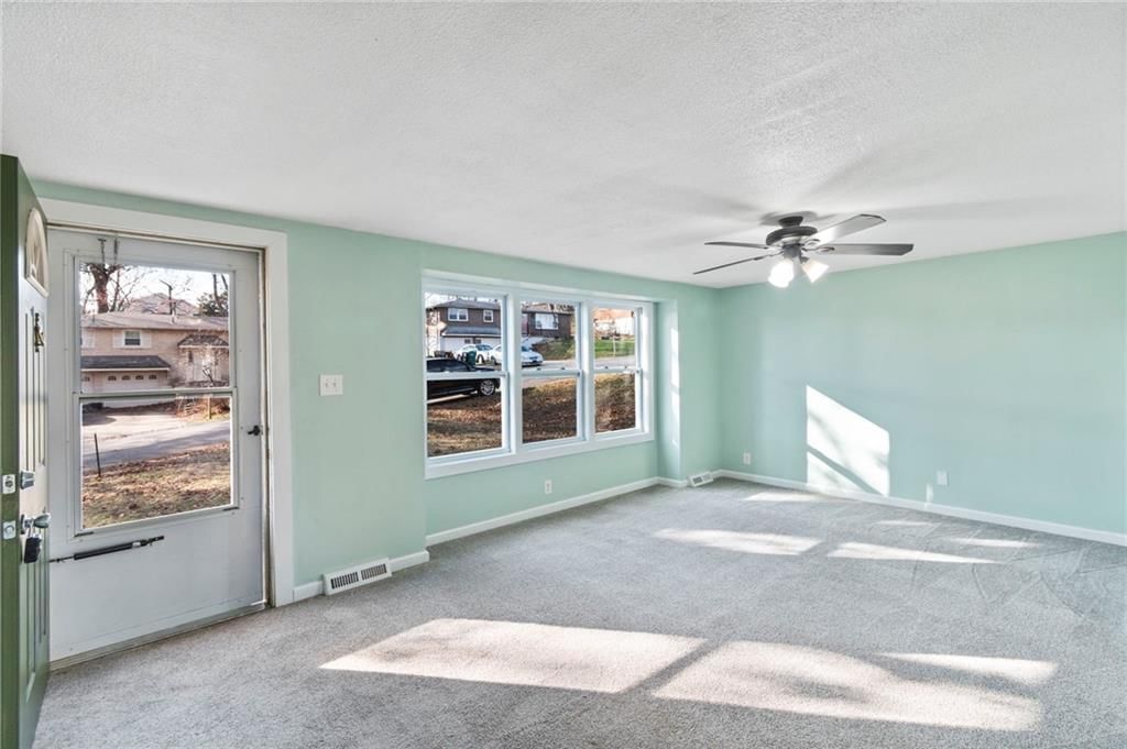 4402 NW 50th Street — photo 5