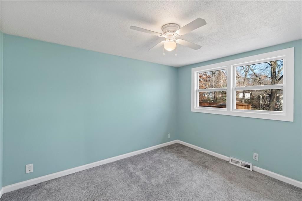 4402 NW 50th Street — photo 10