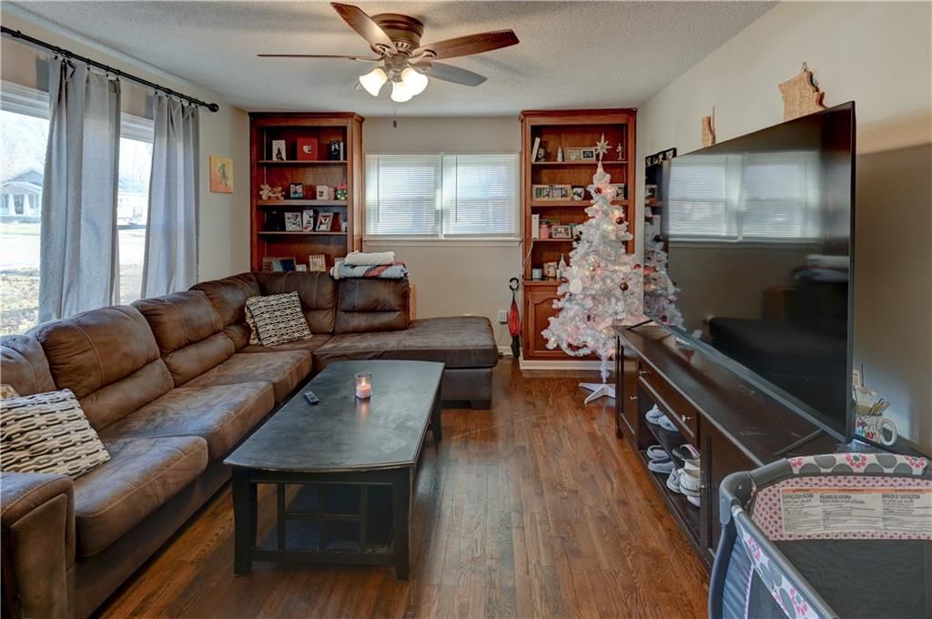 109 NE Orchard Street — photo 11