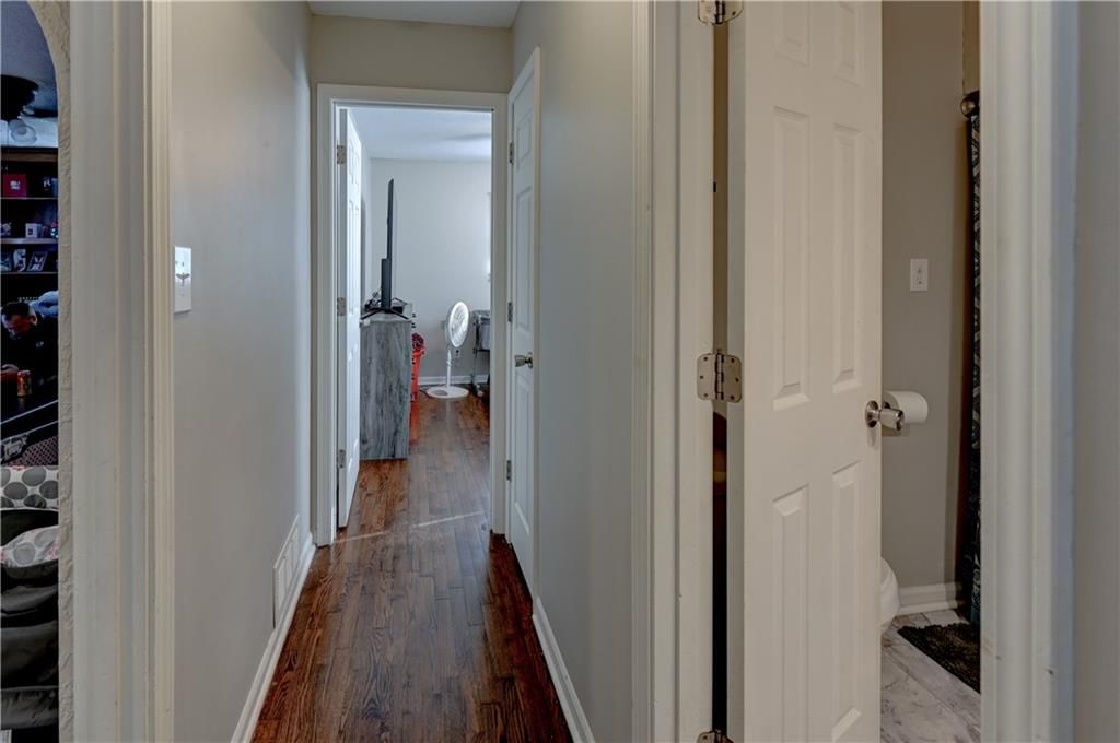109 NE Orchard Street — photo 25