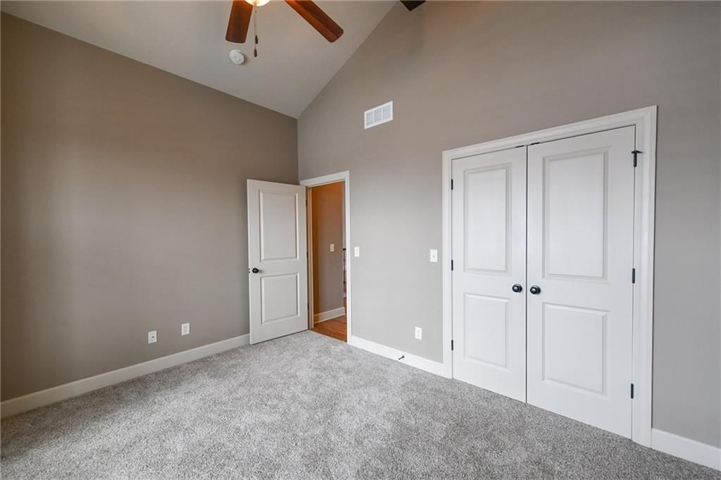 18804 W 99 Street — photo 9