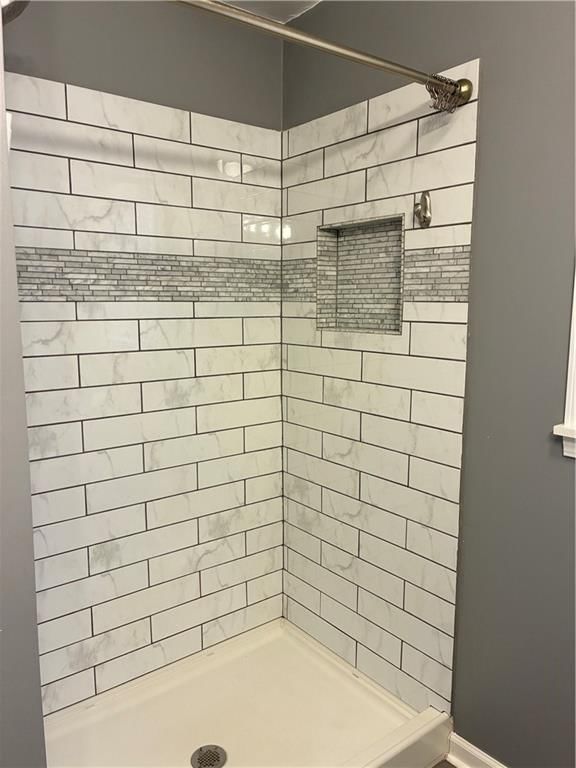 1809 W Main Street — photo 8