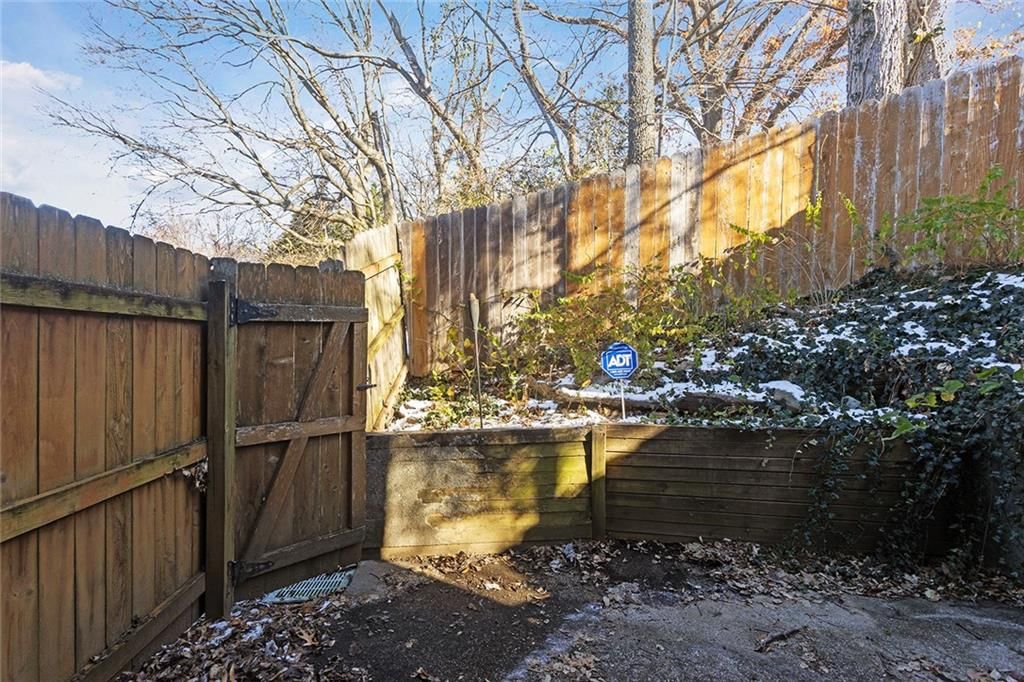 6625 N Cosby Avenue — photo 29
