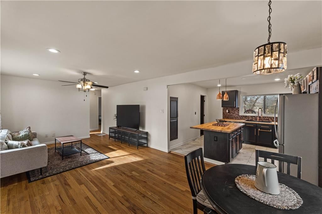 3712 Farrow Avenue — photo 8