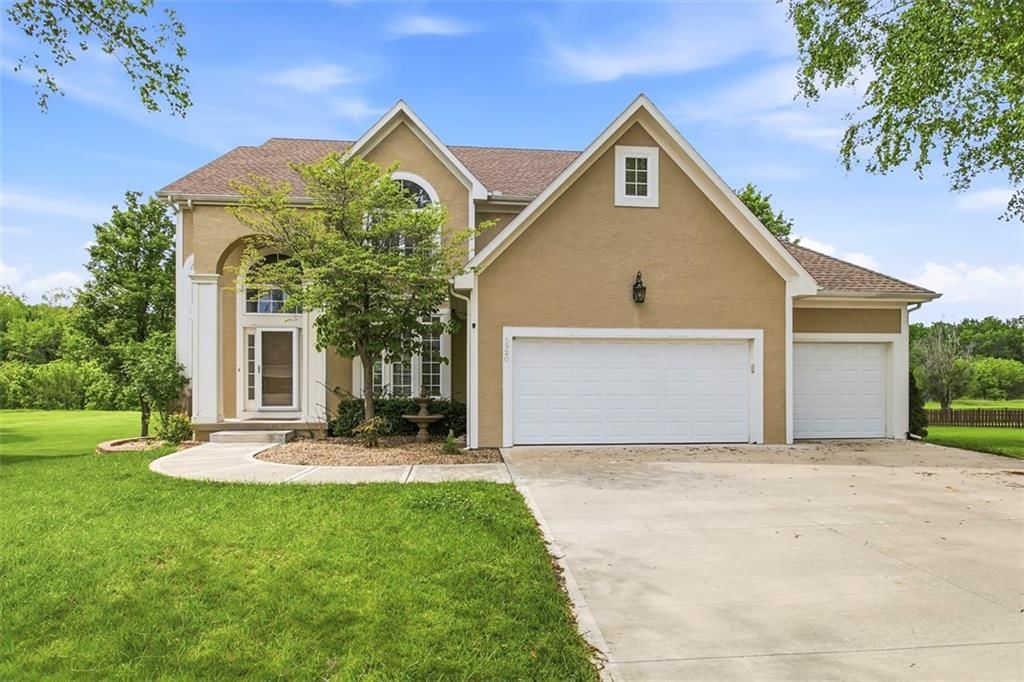 5920 NE Parks View Place — photo 1