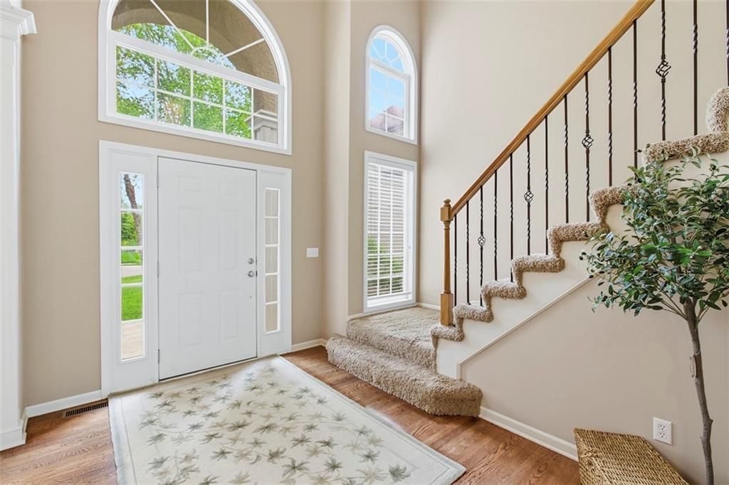 5920 NE Parks View Place — photo 3