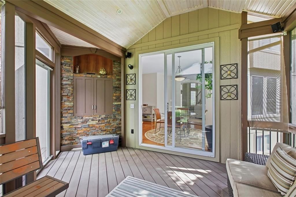5920 NE Parks View Place — photo 15