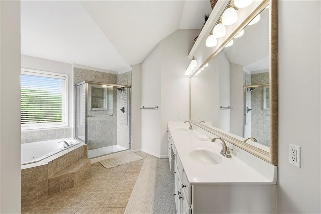 5920 NE Parks View Place — photo 21