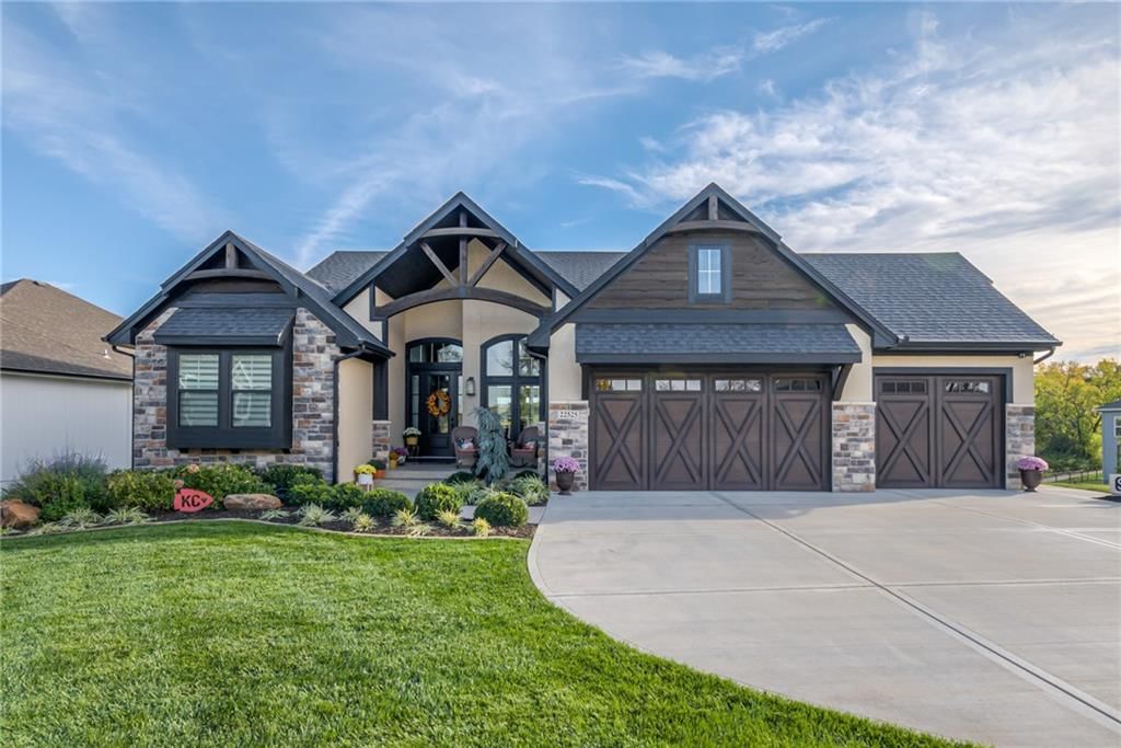 22525 W 87th Terrace, Lenexa, KS