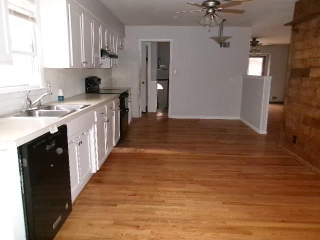 15412 E 42nd Place — photo 9