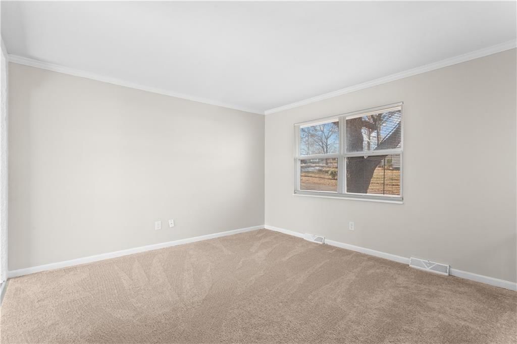 3621 S Scott Avenue — photo 8