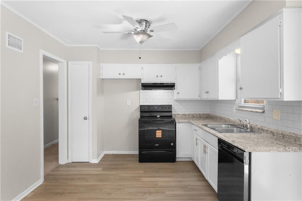 3621 S Scott Avenue — photo 10