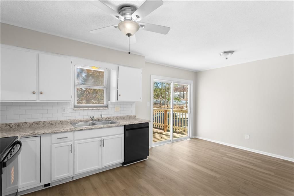 3621 S Scott Avenue — photo 13