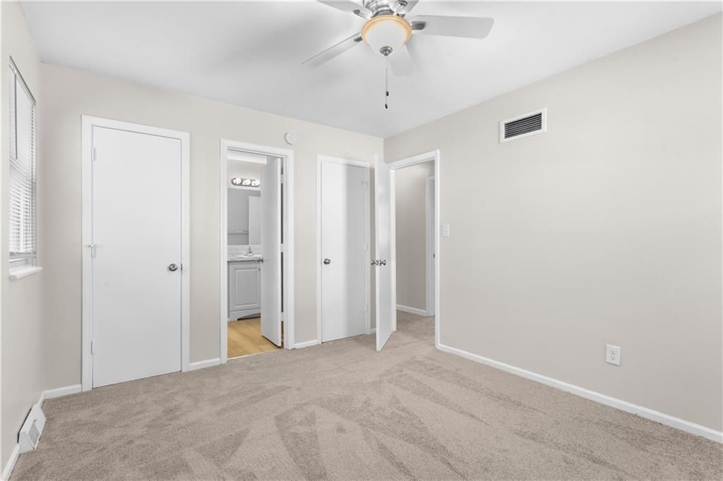 3621 S Scott Avenue — photo 14