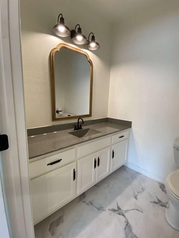 202 N Walnut Street — photo 10