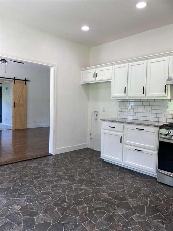202 N Walnut Street — photo 13