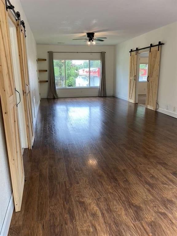 202 N Walnut Street — photo 17
