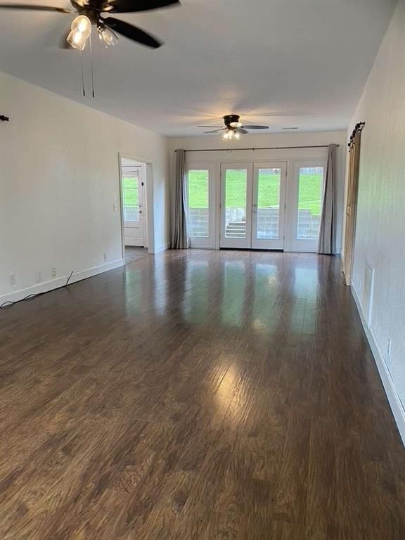 202 N Walnut Street — photo 18