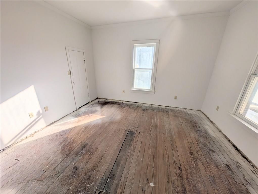 309 S Elm Street — photo 6