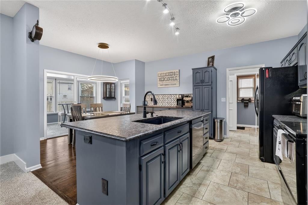 21155 W 125 Terrace — photo 4