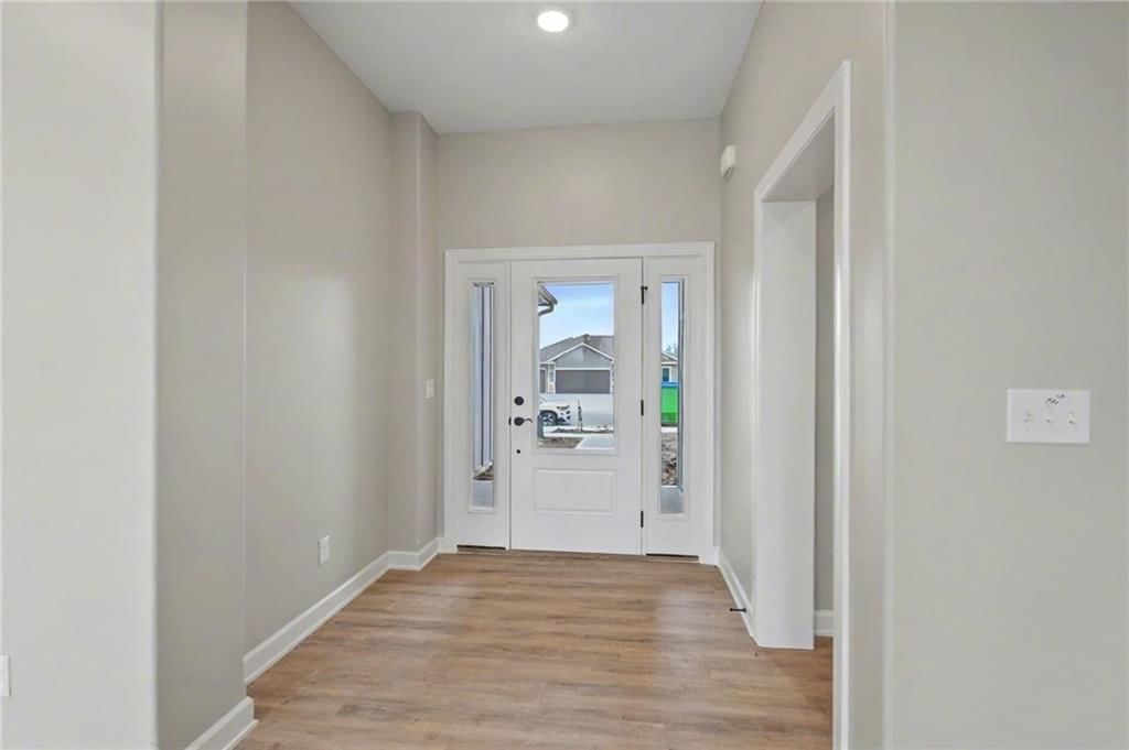 1210 Alexander Court — photo 5
