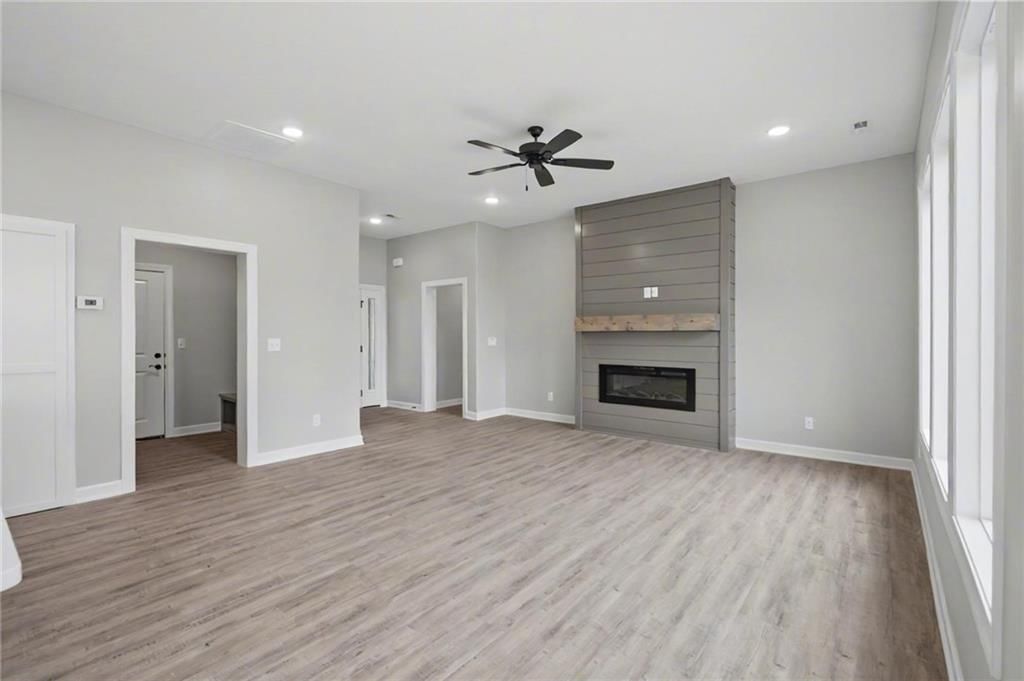 1210 Alexander Court — photo 9