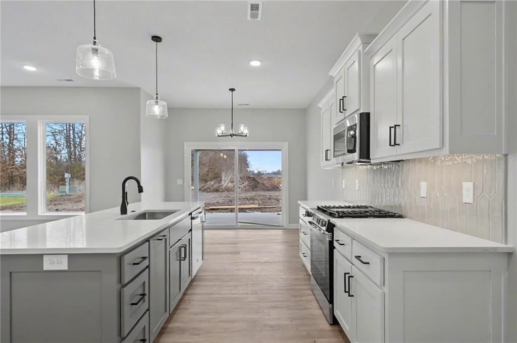 1210 Alexander Court — photo 12