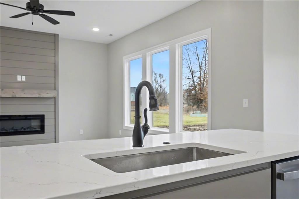 1210 Alexander Court — photo 13