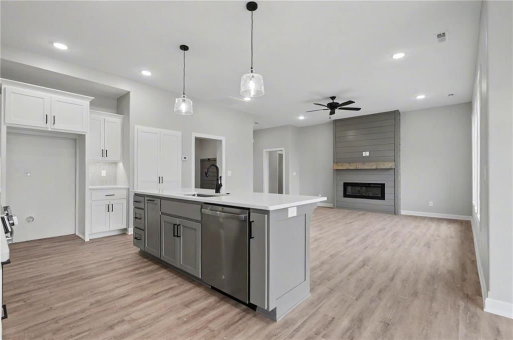 1210 Alexander Court — photo 16