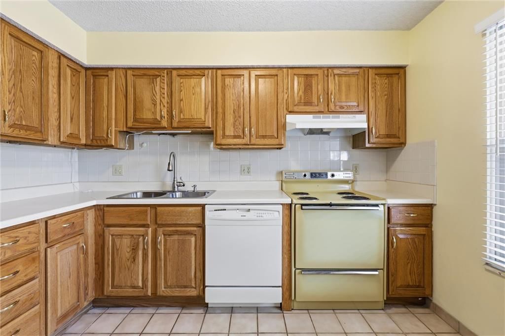 113 W Bannister Road — photo 12
