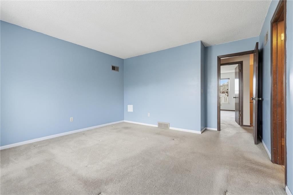 113 W Bannister Road — photo 16