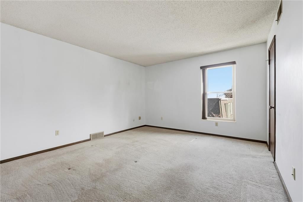 113 W Bannister Road — photo 19